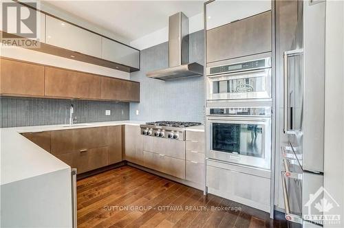 2002 - 111 Champagne Avenue S, Ottawa, ON - Indoor Photo Showing Kitchen