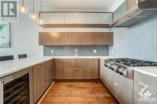 2002 - 111 Champagne Avenue S, Ottawa, ON - Indoor Photo Showing Kitchen