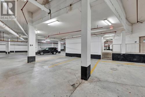 7 - 2563 Sixth Line, Oakville, ON - Indoor Photo Showing Garage