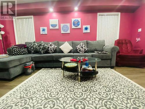 72 Oakmeadow Drive, Brampton, ON - Indoor Photo Showing Living Room