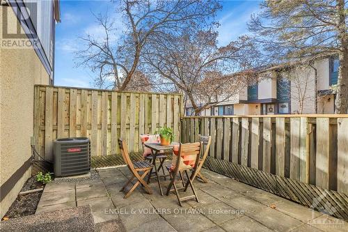 1739 Meadowbrook Road, Ottawa, ON - Outdoor