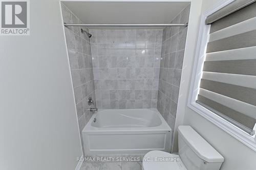 56 Royal Fern Crescent, Caledon, ON - Indoor Photo Showing Bathroom