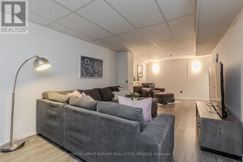 93 - 1584 Newlands Crescent, Burlington, ON - Indoor