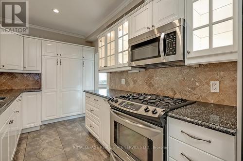 411 Trafalgar Road, Oakville, ON - Indoor Photo Showing Kitchen With Upgraded Kitchen