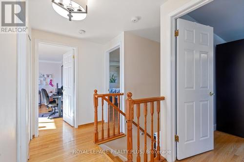 2604 Homelands Drive, Mississauga, ON - Indoor Photo Showing Other Room