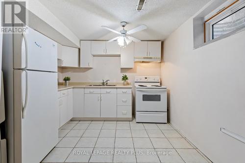 2604 Homelands Drive, Mississauga, ON - Indoor Photo Showing Kitchen With Double Sink