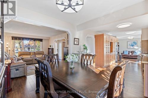 2604 Homelands Drive, Mississauga, ON - Indoor Photo Showing Dining Room