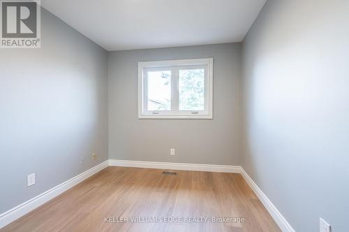 5201 Banting Court, Burlington, ON - Indoor Photo Showing Other Room