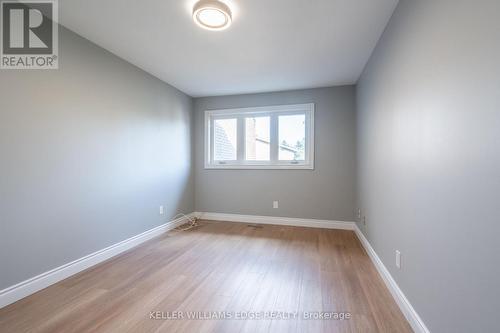 5201 Banting Court, Burlington, ON - Indoor Photo Showing Other Room