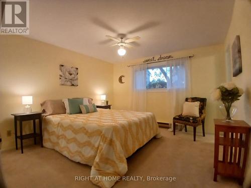 22 Orchard Road, Scugog (Port Perry), ON - Indoor Photo Showing Bedroom