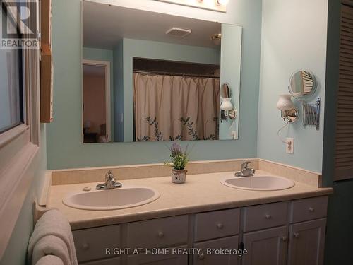 22 Orchard Road, Scugog (Port Perry), ON - Indoor Photo Showing Bathroom