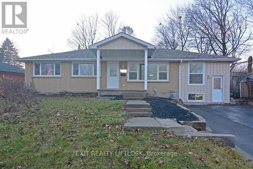 1437 Westbrook Drive, Peterborough (Monaghan), ON - Outdoor With Facade