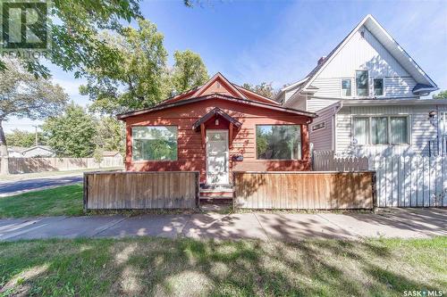 622 31St Street W, Saskatoon, SK - Outdoor