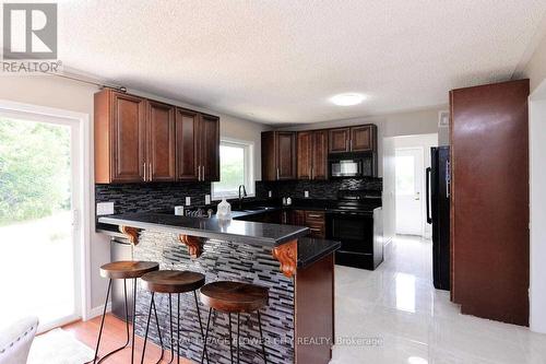 795 Stone Road N, Guelph, ON - Indoor Photo Showing Kitchen