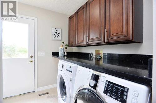 795 Stone Road N, Guelph, ON - Indoor Photo Showing Laundry Room