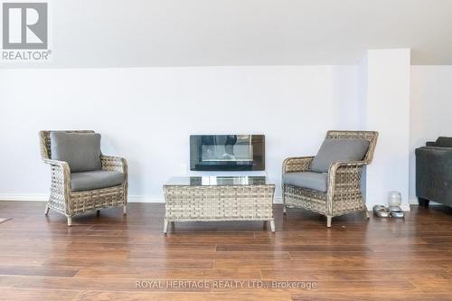 116 - 63 Whites Road N, Quinte West, ON - Indoor Photo Showing Living Room