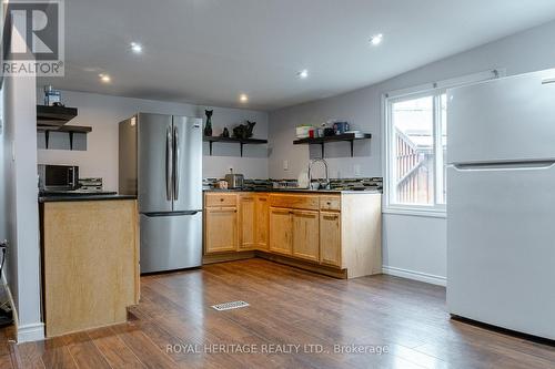 116 - 63 Whites Road N, Quinte West, ON - Indoor Photo Showing Kitchen