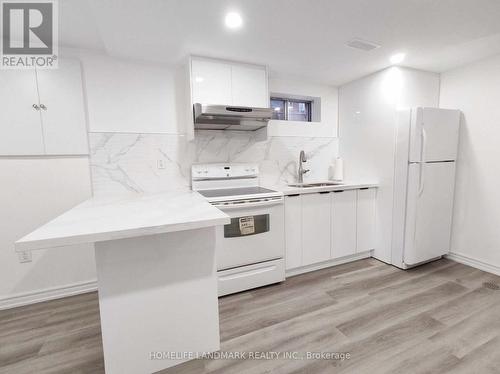 Bsmt - 104 Loganberry Crescent, Toronto, ON - Indoor Photo Showing Kitchen