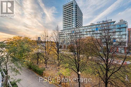 635 - 38 Stadium Road, Toronto, ON - Outdoor