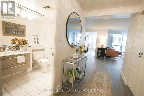 203 - 24 Wellesley Street W, Toronto, ON - Indoor Photo Showing Bathroom