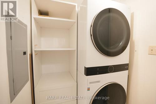 203 - 24 Wellesley Street W, Toronto, ON - Indoor Photo Showing Laundry Room