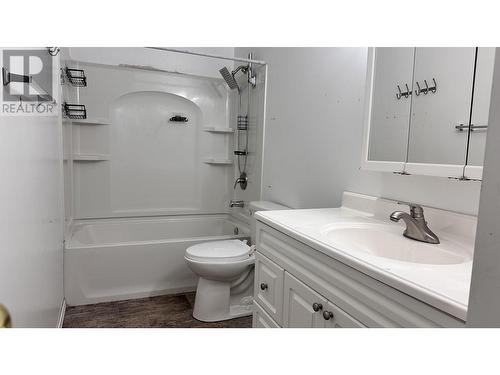 517 Beech Crescent, Prince George, BC - Indoor Photo Showing Bathroom