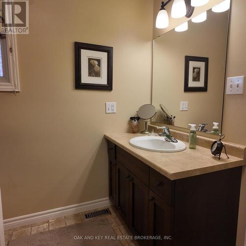 69 Greenway Boulevard, St. Thomas, ON - Indoor Photo Showing Bathroom