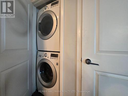 2010 - 25 Town Centre Court, Toronto, ON - Indoor Photo Showing Laundry Room