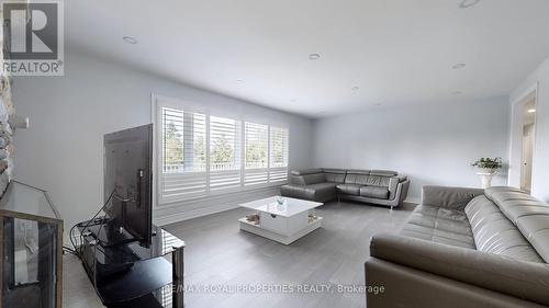 4822 2Nd Line, New Tecumseth, ON - Indoor Photo Showing Living Room