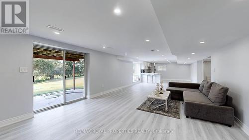 4822 2Nd Line, New Tecumseth, ON - Indoor Photo Showing Living Room