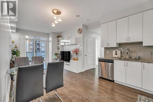 1802 - 3700 Hwy 7, Vaughan, ON - Indoor Photo Showing Kitchen