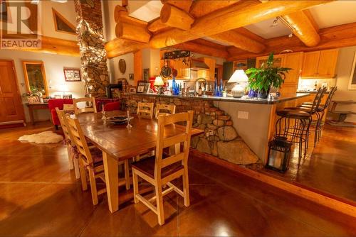 3140 3A Highway, Nelson, BC - Indoor Photo Showing Dining Room