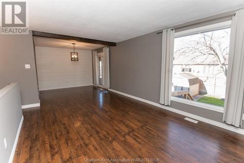 31 Earl Drive, Chatham, ON - Indoor Photo Showing Other Room