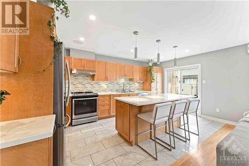 3227 Foxhound Way, Ottawa, ON - Indoor Photo Showing Kitchen With Upgraded Kitchen