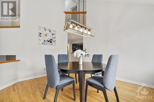 5620 Hope Drive, Manotick, ON - Indoor Photo Showing Dining Room