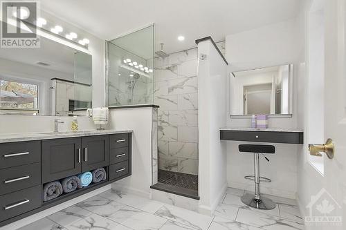 5620 Hope Drive, Manotick, ON - Indoor Photo Showing Bathroom