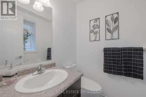 1860 Rollingacres Drive, London, ON - Indoor Photo Showing Bathroom