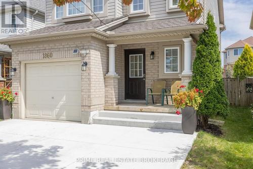 1860 Rollingacres Drive, London, ON - Outdoor With Facade