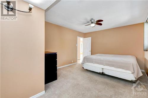 1215 Klondike Road, Ottawa, ON - Indoor Photo Showing Bedroom