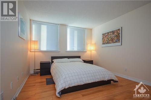 18 Nepean Street Unit#701, Ottawa, ON - Indoor Photo Showing Bedroom