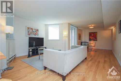 701 - 18 Nepean Street, Ottawa, ON - Indoor Photo Showing Other Room