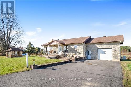 590 Blue Corner Road, Alfred And Plantagenet, ON - Outdoor