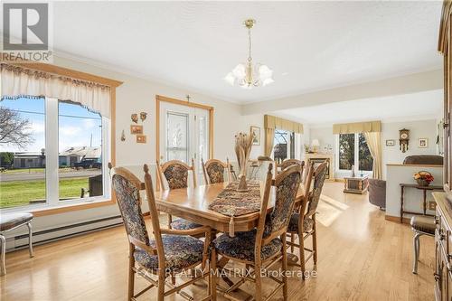 590 Blue Corner Road, Alfred And Plantagenet, ON - Indoor Photo Showing Dining Room