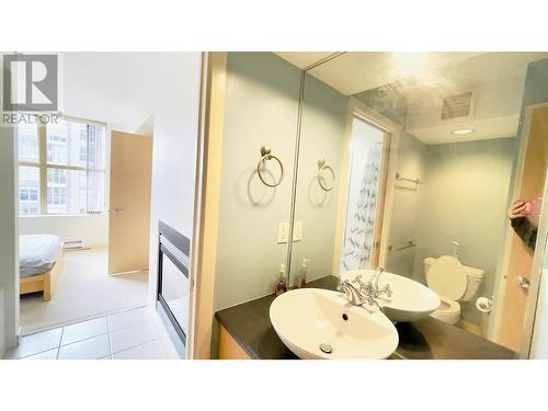 1808 969 Richards Street, Vancouver, BC - Indoor Photo Showing Bathroom