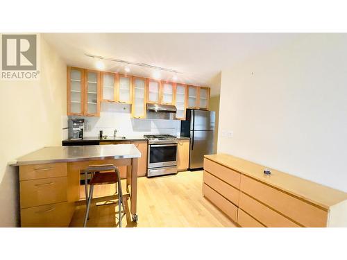 1808 969 Richards Street, Vancouver, BC - Indoor Photo Showing Kitchen