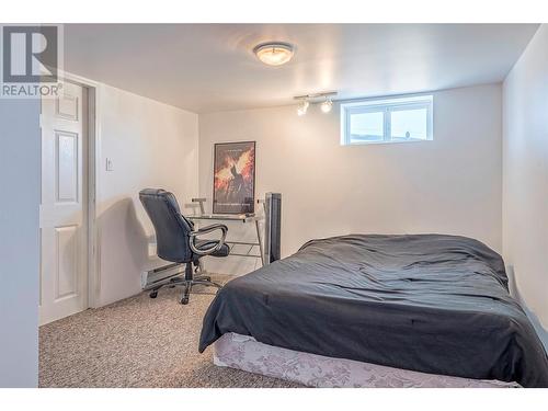 3990 Senger Road, Kelowna, BC - Indoor Photo Showing Bedroom