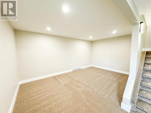 1448 Canterbury Way, Invermere, BC - Indoor Photo Showing Other Room