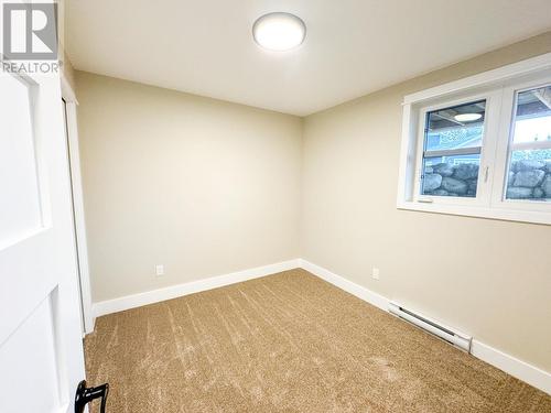 1448 Canterbury Way, Invermere, BC - Indoor Photo Showing Other Room