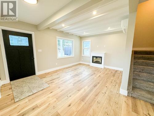 1448 Canterbury Way, Invermere, BC - Indoor With Fireplace