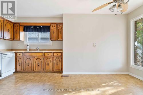 101 Bushmills Square, Toronto, ON - Indoor Photo Showing Kitchen